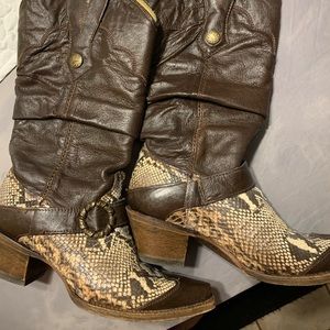 Corral Snip Toe Western Boots